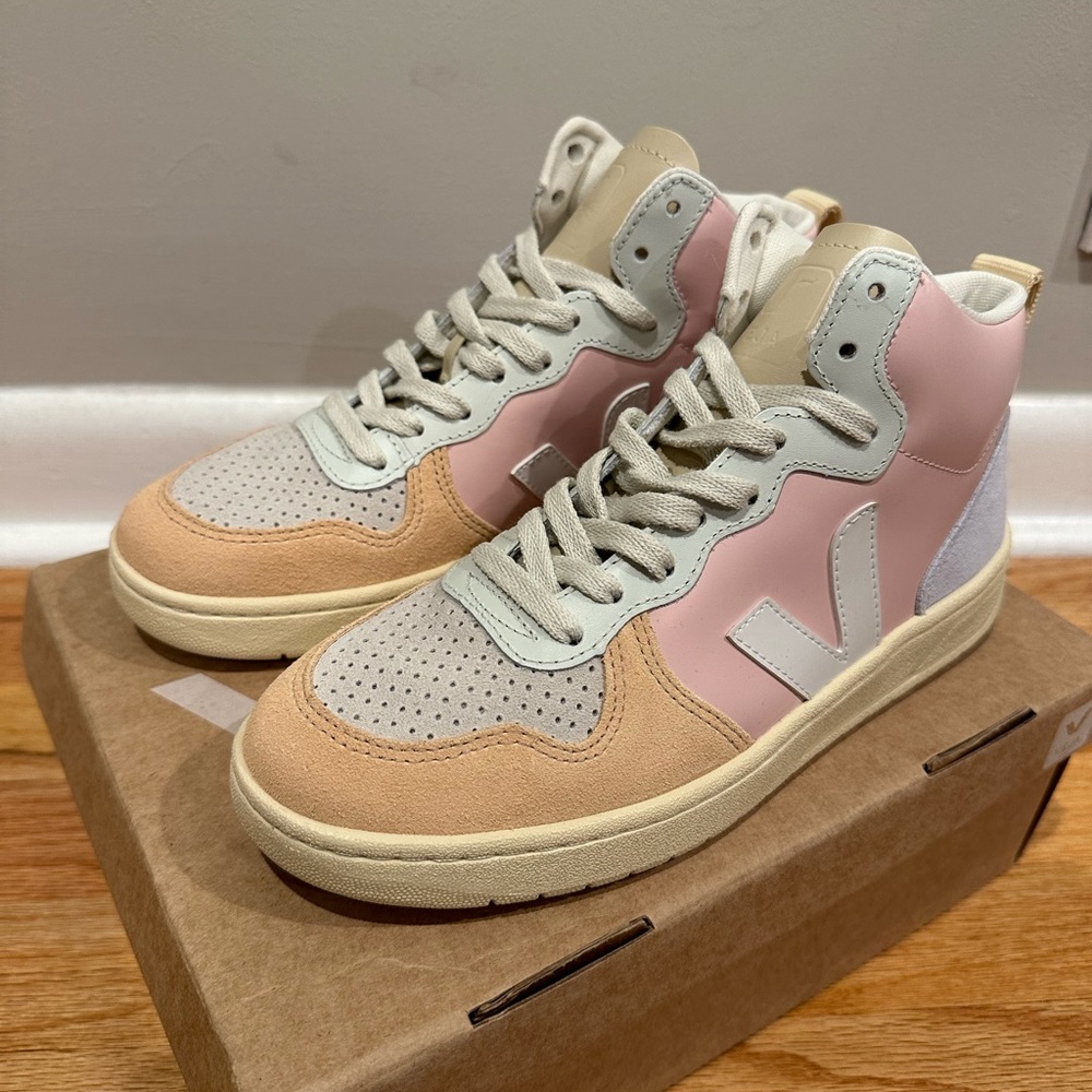Veja V-15 - Picture 4 of 7